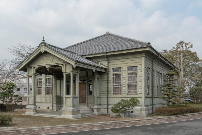 旧福岡県立豊津中学校講堂「思永館」