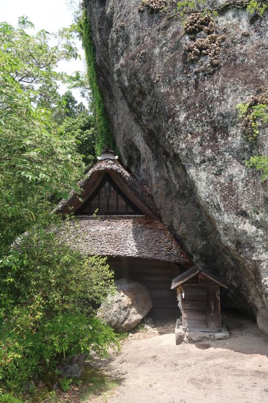 岩屋神社本殿　境内社熊野神社本殿